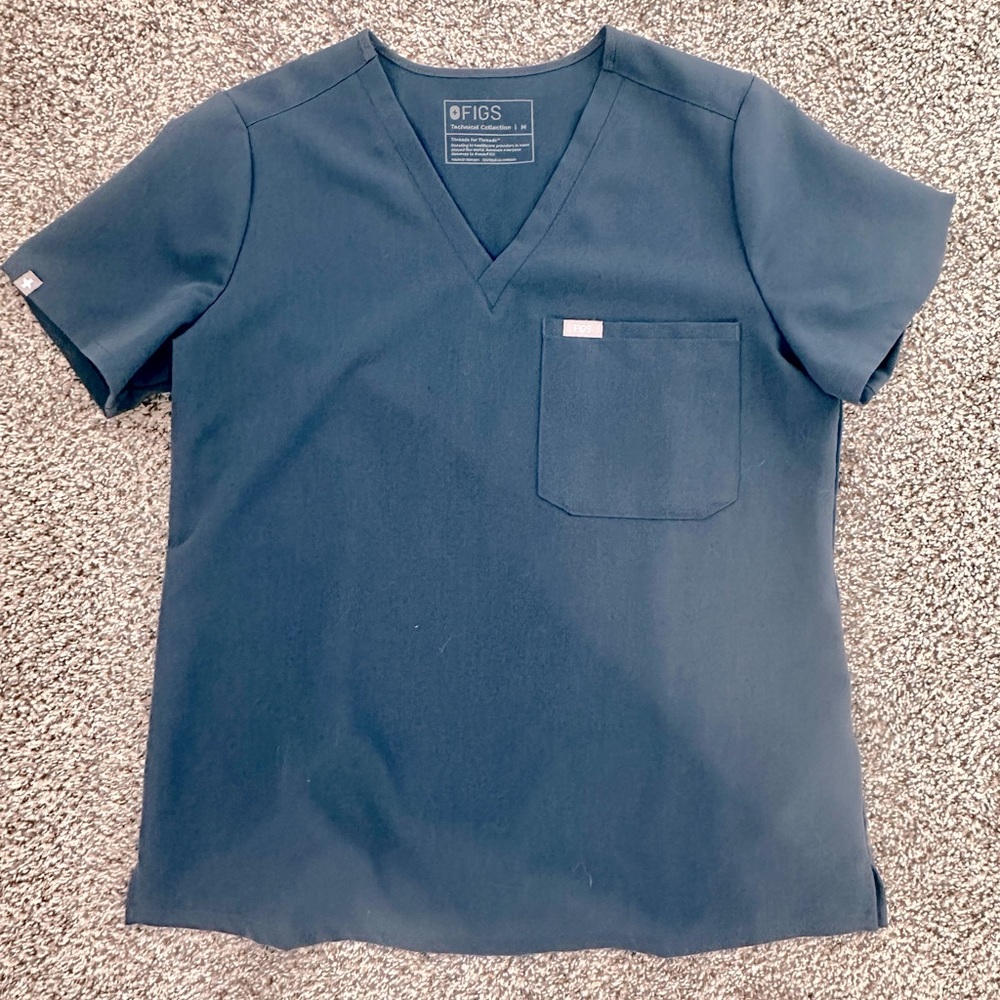Figs Catarina One Pocket Scrub Top